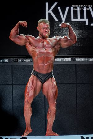 CLASSIC PHYSIQUE